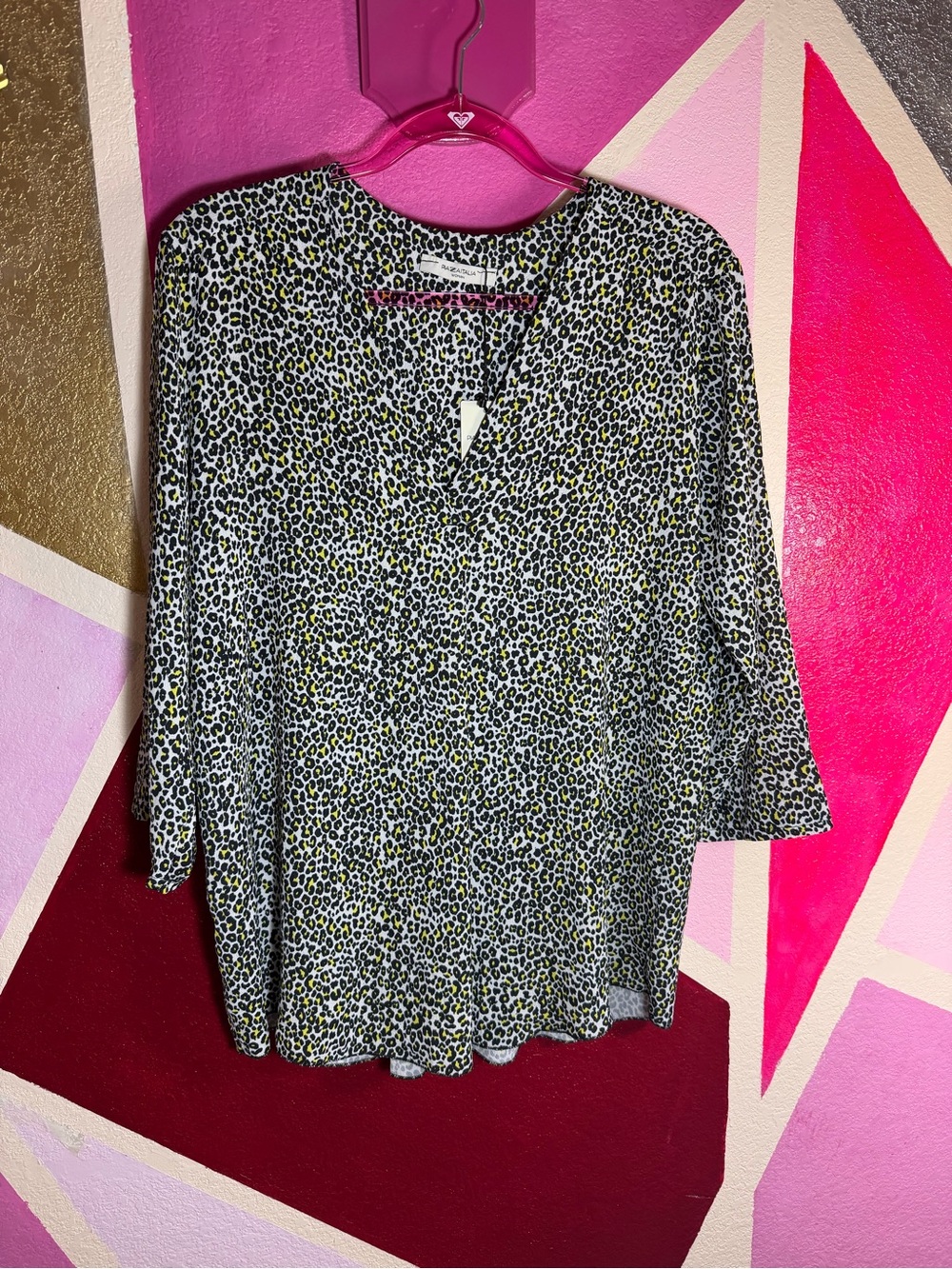 NWT Piazza Italia Leopard Print Blouse Sz XL V-Neck Long Sleeve Top